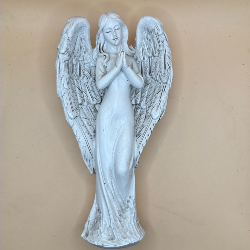 Elegant Gray Angel Sculpture - Picture 4 of 4